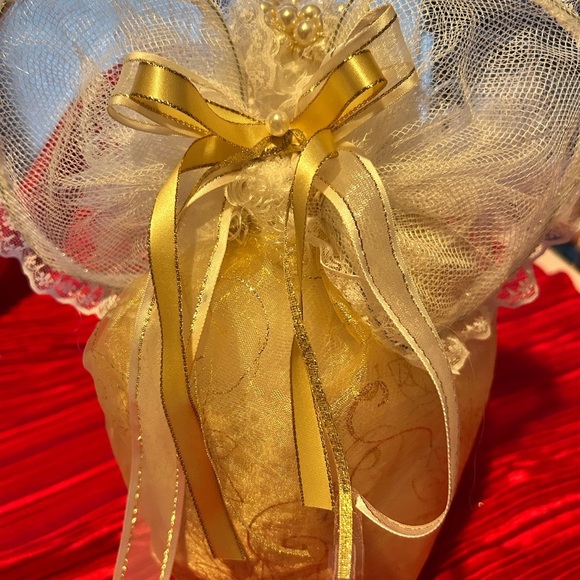 Beautiful handcrafted Christmas tree angel- lace- ribbons- beads-traditional - Picture 6 of 9